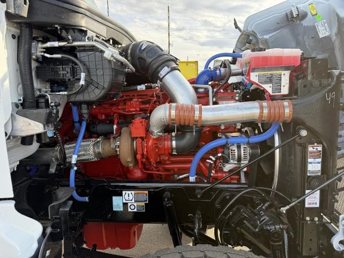 2027 Peterbilt 567 — photo 8