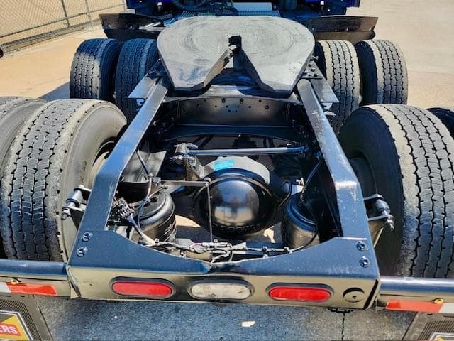 2022 Peterbilt 579 — photo 13