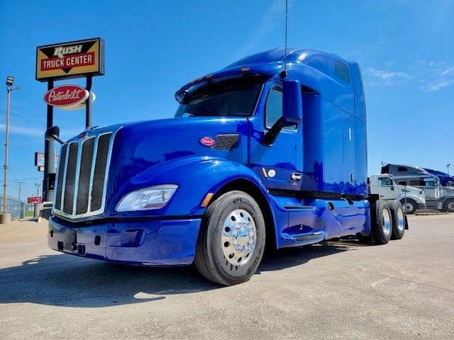 2022 Peterbilt 579 — photo 22