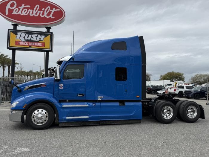 2027 Peterbilt 579 — photo 3