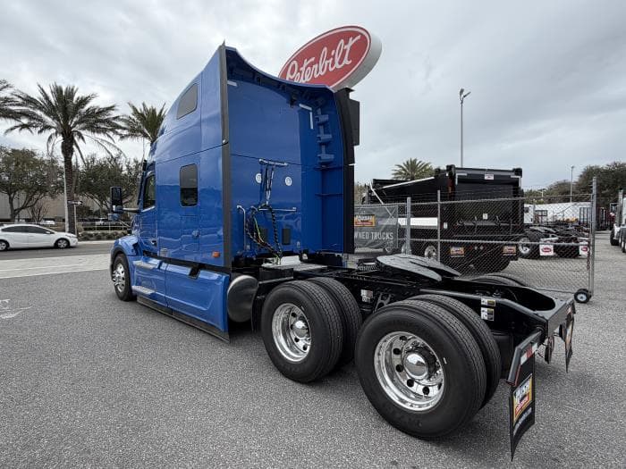 2027 Peterbilt 579 — photo 4