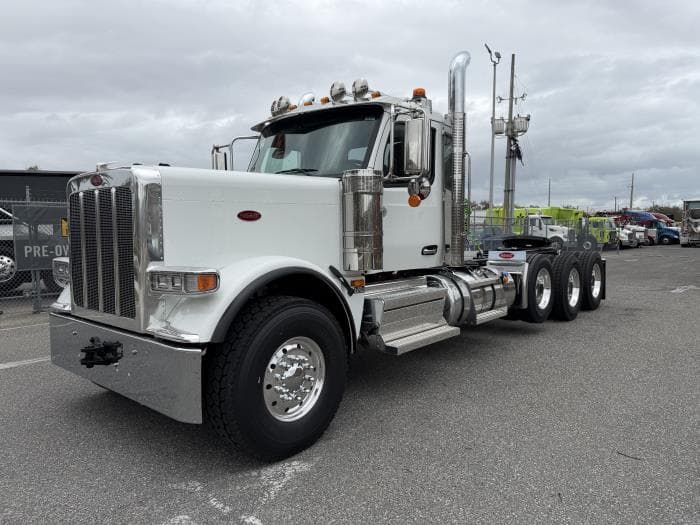 2027 Peterbilt 589 — photo 2