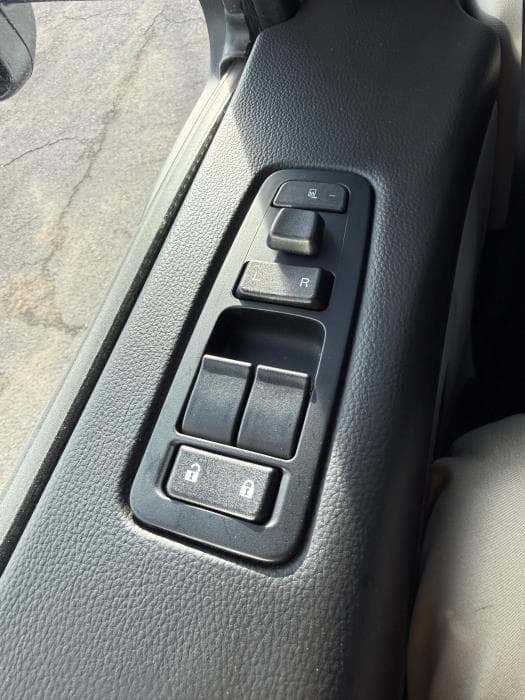 2027 Peterbilt 567 — photo 15