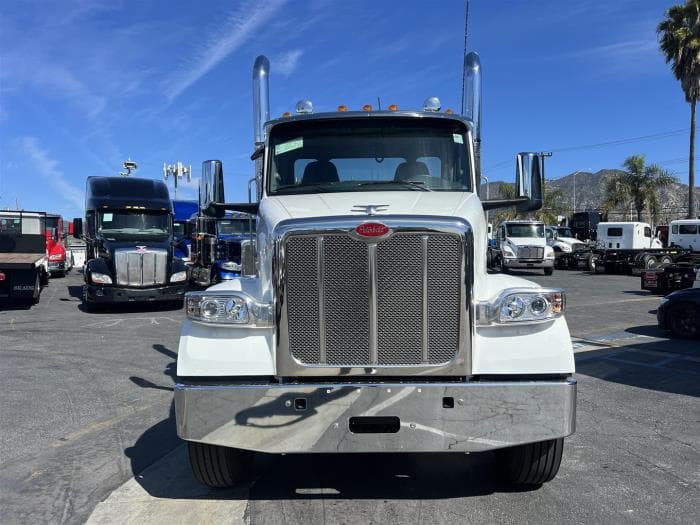 2025 Peterbilt 567 — photo 3