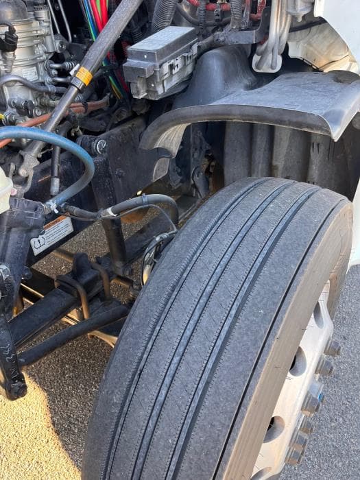 2020 Freightliner Cascadia — photo 22