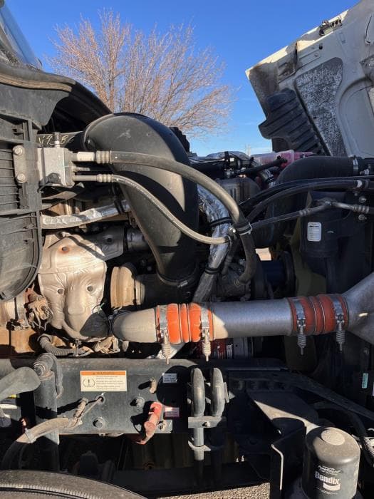 2020 Freightliner Cascadia — photo 23