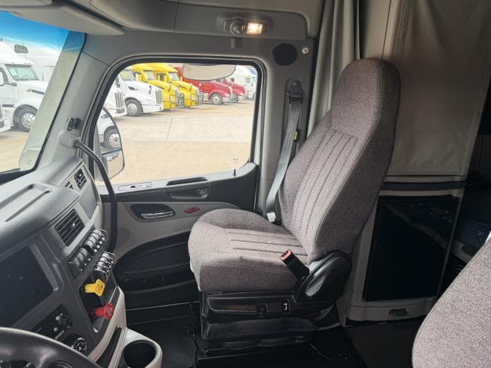 2024 Peterbilt 579 — photo 26