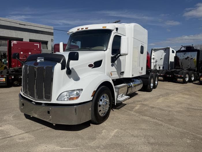 2022 Peterbilt 579 — photo 21