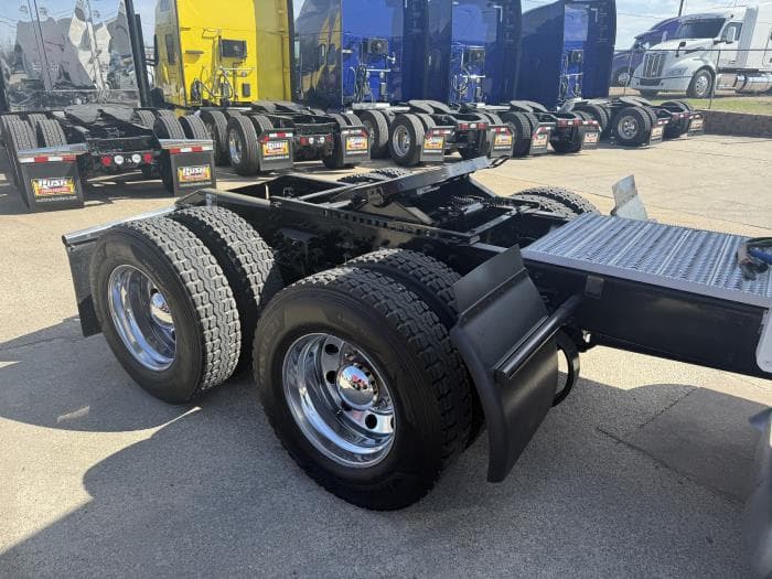 2022 Peterbilt 579 — photo 4
