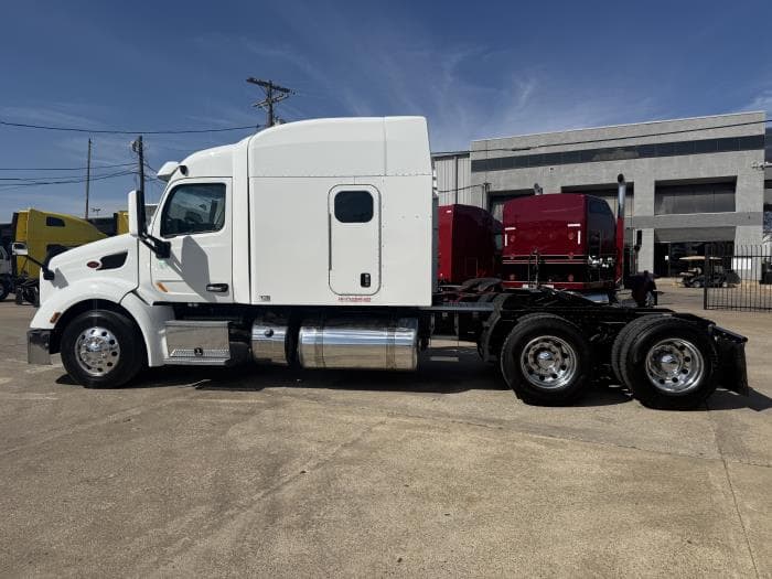 2022 Peterbilt 579 — photo 39