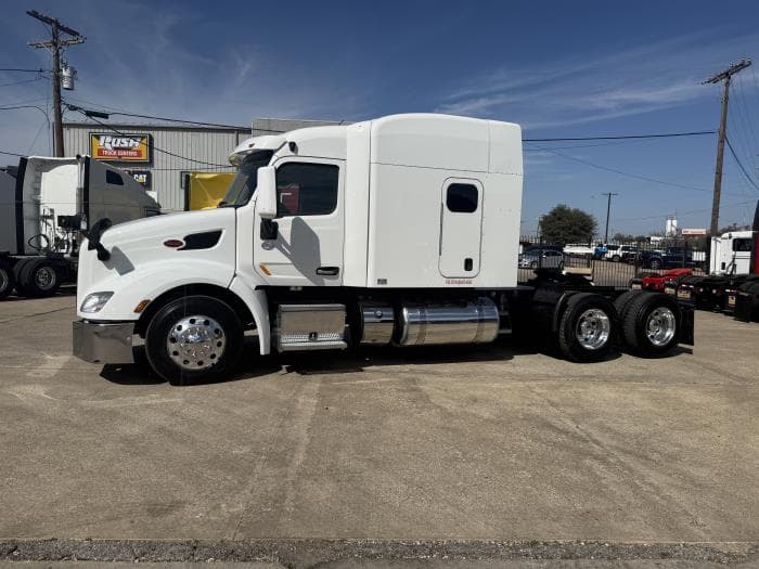 2022 Peterbilt 579 — photo 41