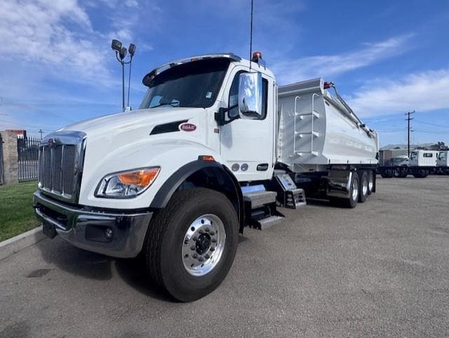 2026 Peterbilt 548 — photo 2
