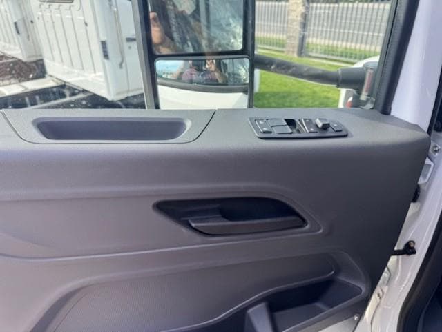 2026 Peterbilt 548 — photo 17