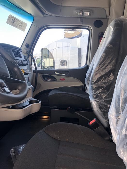 2024 Peterbilt 579 — photo 13