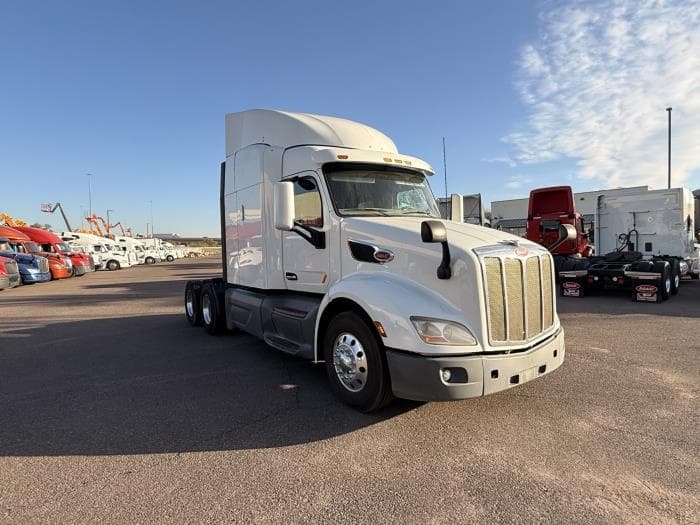 2020 Peterbilt 579 — photo 8