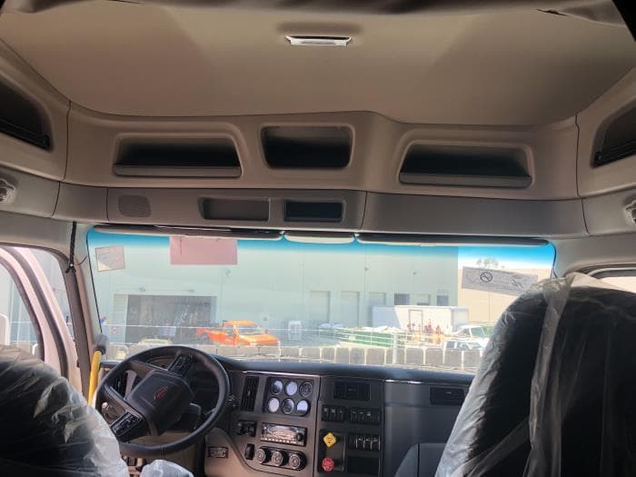 2025 Peterbilt 579 — photo 11