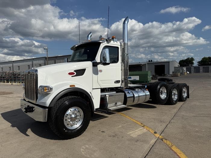 2027 Peterbilt 567 — photo 4