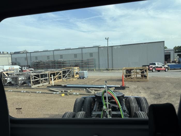 2027 Peterbilt 567 — photo 37