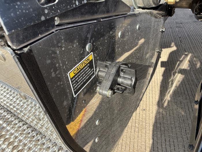 2027 Peterbilt 567 — photo 32