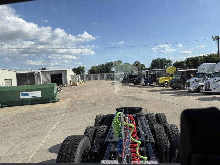 2027 Peterbilt 567 — photo 45