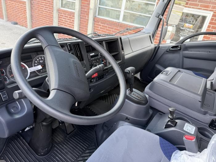 2026 Isuzu FTR — photo 14