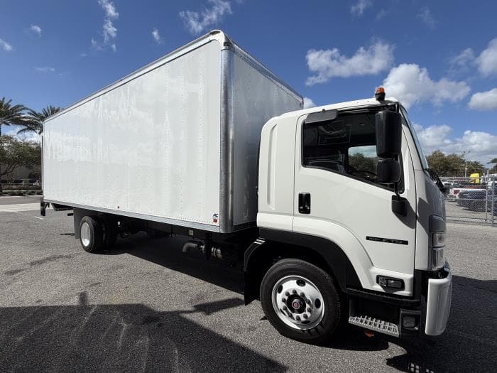 2026 Isuzu FTR — photo 10