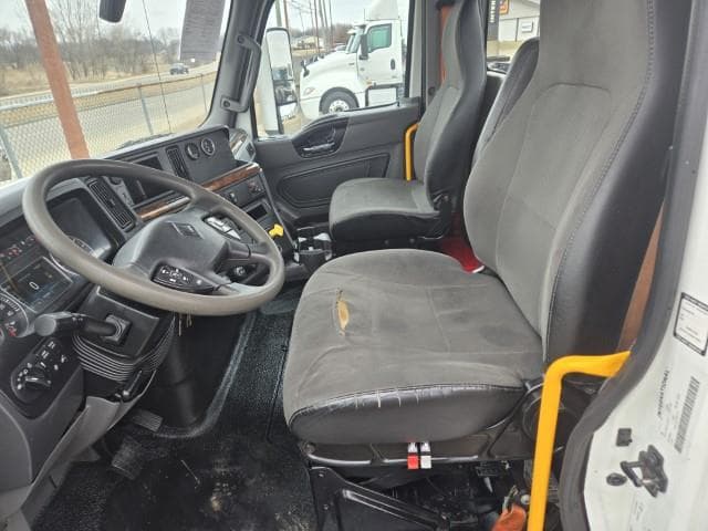 2022 International MV — photo 8