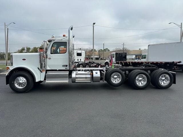 2027 Peterbilt 589 — photo 3
