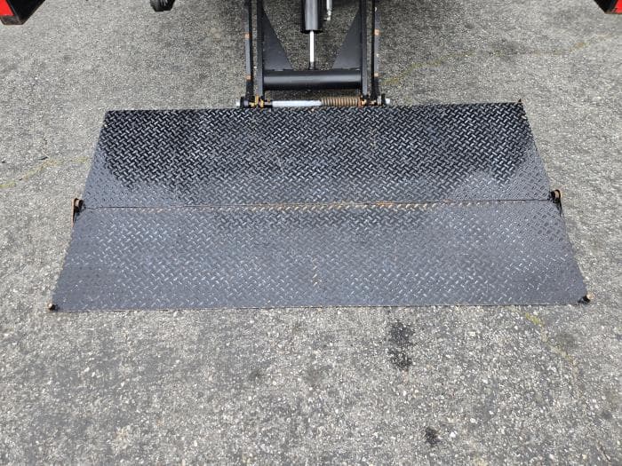 2022 Isuzu NPR — photo 12