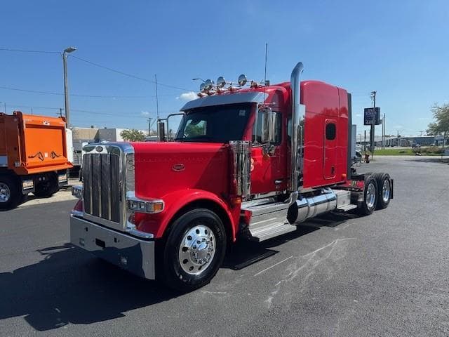 2027 Peterbilt 589 — photo 2