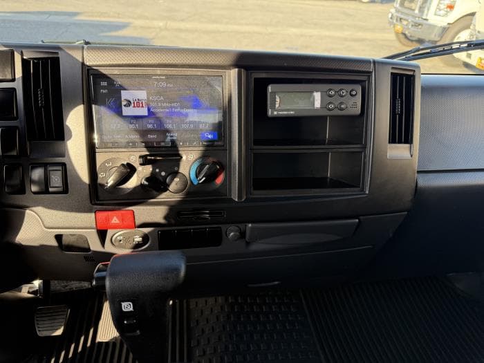 2025 Isuzu NRR — photo 17