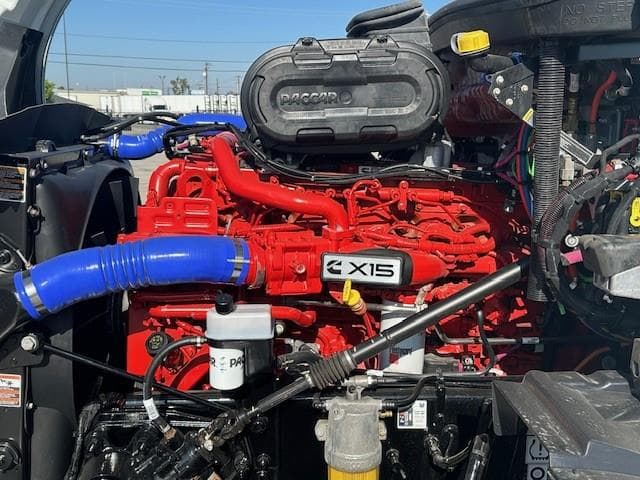 2025 Peterbilt 579 — photo 12