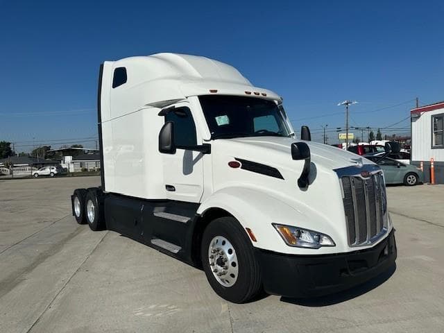 2025 Peterbilt 579 — photo 15