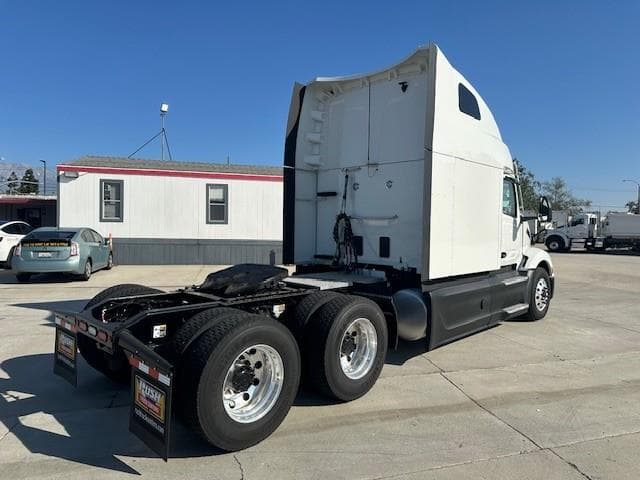 2025 Peterbilt 579 — photo 16