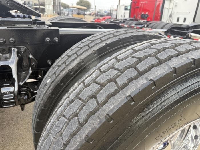 2022 Peterbilt 389 — photo 44