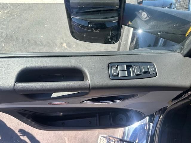 2027 Peterbilt 567 — photo 11