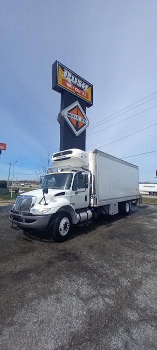 2019 International 4300 — photo 3