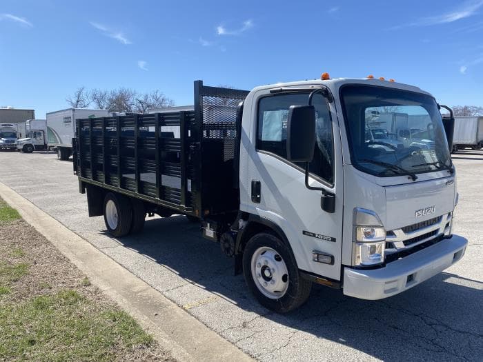 2025 Isuzu NRR — photo 10