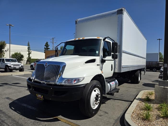 2022 International MV — photo 2