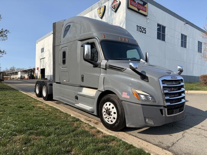 2020 Freightliner Cascadia — photo 4