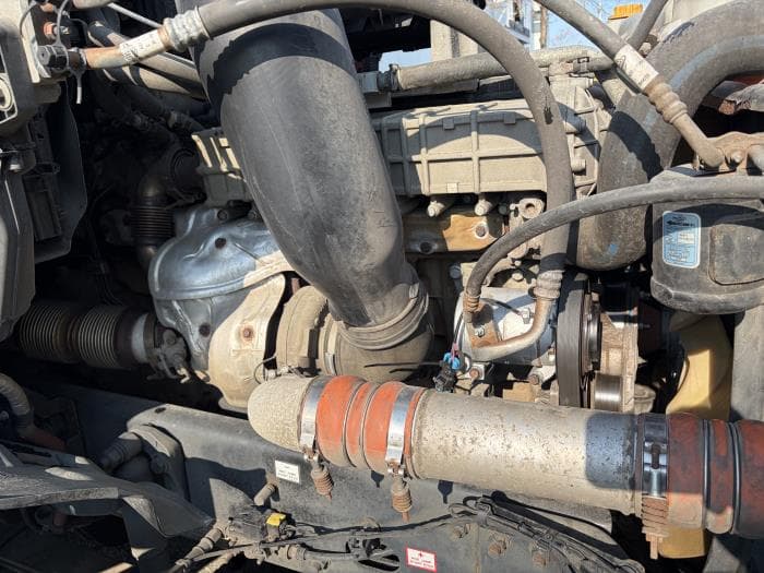 2020 Freightliner Cascadia — photo 10