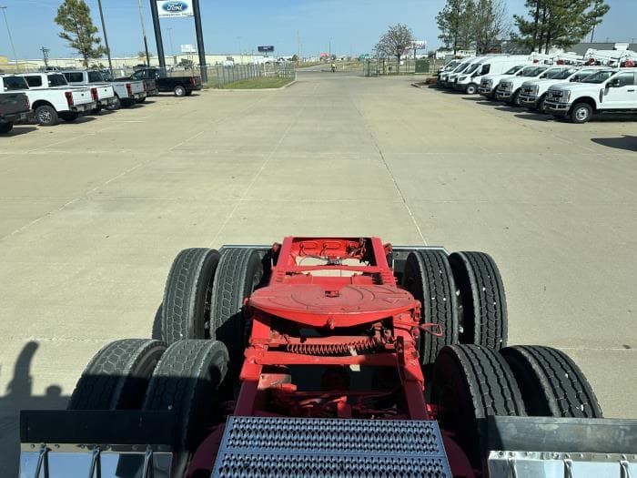 2023 Peterbilt 567 — photo 15
