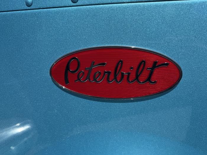 2027 Peterbilt 589 — photo 6