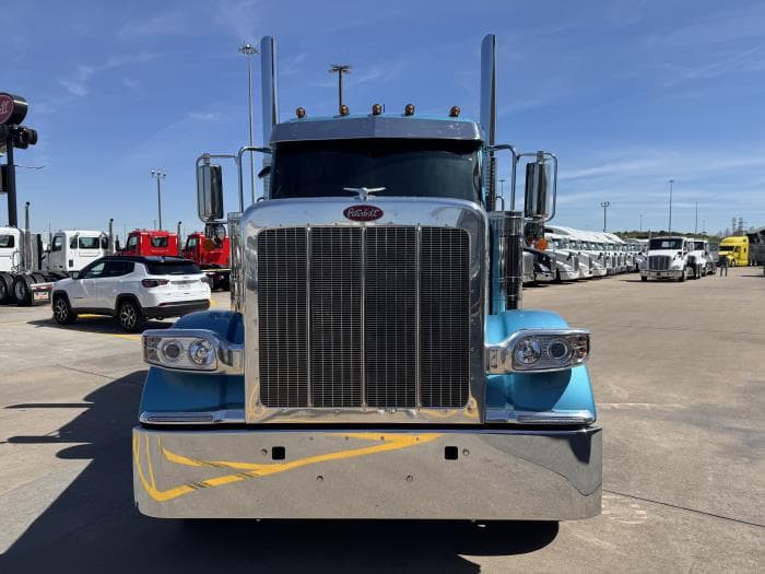 2027 Peterbilt 589 — photo 7