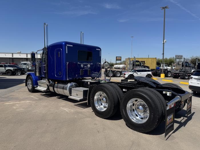 2027 Peterbilt 589 — photo 5