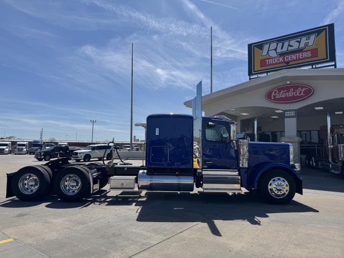 2027 Peterbilt 589 — photo 8