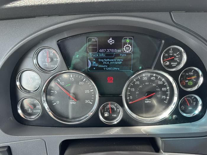 2021 Kenworth T680 — photo 20