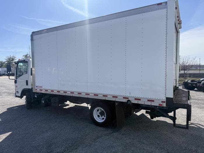 2018 Isuzu NPR — photo 4