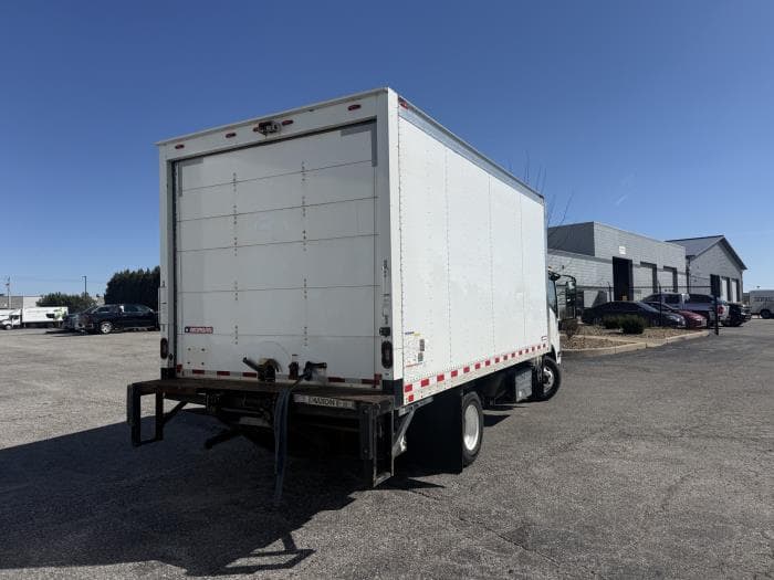 2018 Isuzu NPR — photo 8