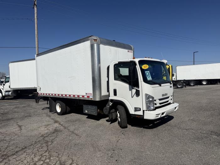 2018 Isuzu NPR — photo 10